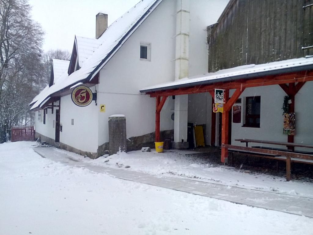 Penzion U Dvojice Nove Mesto na Morave Luaran gambar